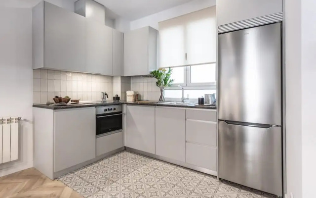 Anayet - 4 Bedrooms Apartment in Malasa a