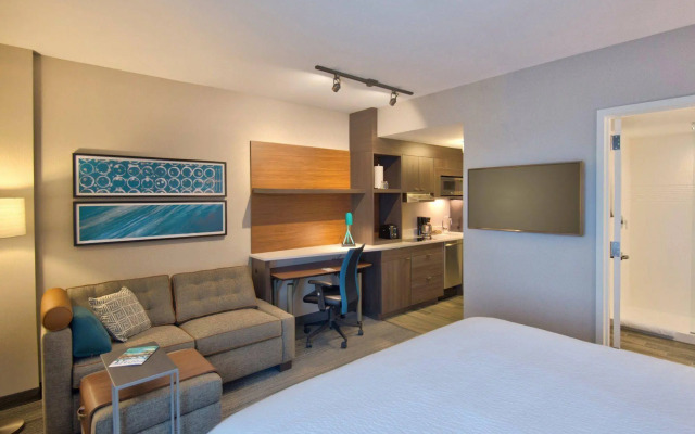 TownePlace Suites by Marriott Miami Airport
