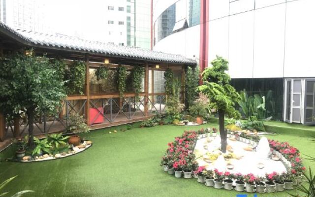 Atour S Hotel Wenshu Yuan MonasterySubway Station, Chunxi Road