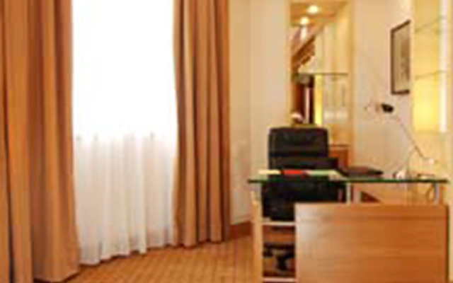 New World Suites
