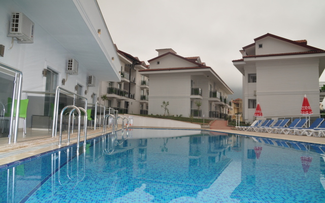 Sunshine Holiday Resort