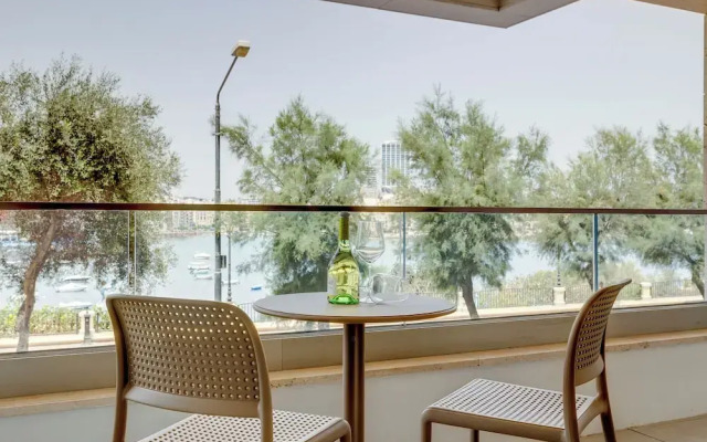 Premier Seafront Living: Ultra-luxury in Sliema