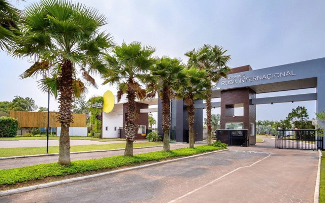 Modern House With Pool Next to Surfland Roi00