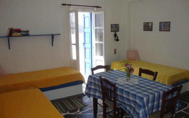 Hotel Aegean Home Studios & Apartments