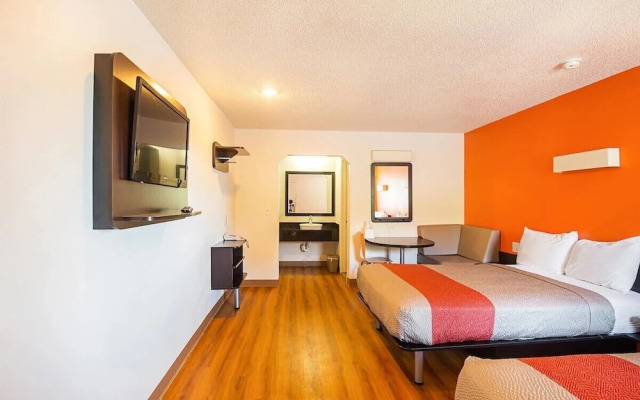 Economy Hotel Kansas City