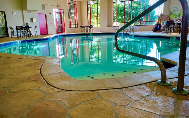 Holiday Inn Express Hotel & Suites Olathe North by IHG