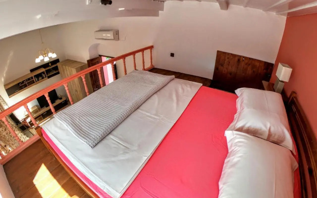 Armonia House