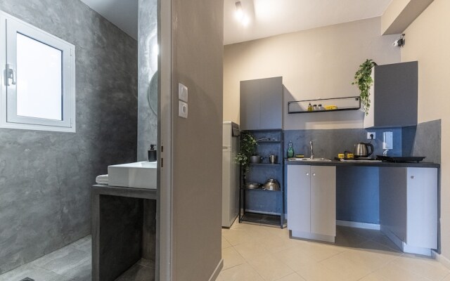 Boutique Studios & Apartments-by Avelink