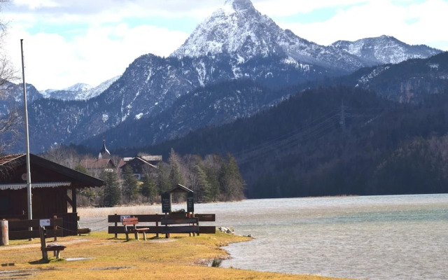 Peaceful Garden Apartment