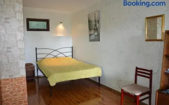 TJ Guest House