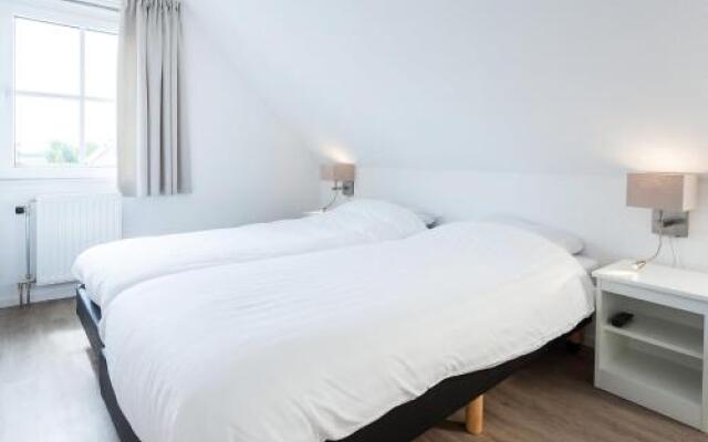 Holiday home Villapark De Witte Raaf 2