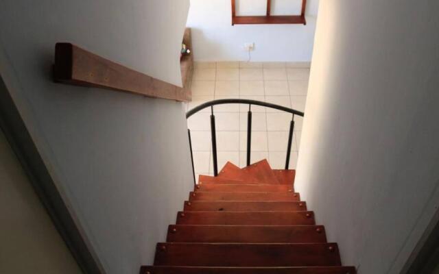 Cozy 2 bedroom loft close to the city centre.