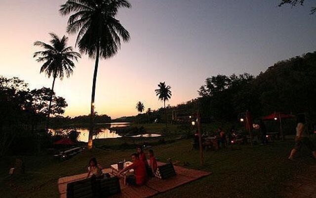 Khao Kheaw es-ta-te Camping Resort & Safari