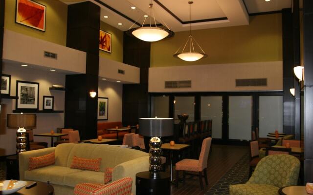 Hampton Inn & Suites Tulsa/Catoosa