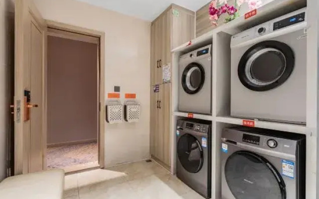 Vienna Hotel (Shenzhen Guangming Yulu Store)