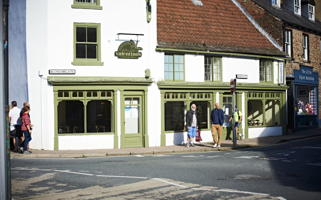 Valentinos Restaurant With Rooms