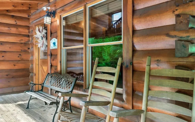 Timberwolf Vista w HotTub Pool View