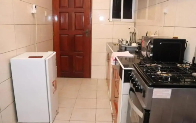 Stay.Plus 2 Bedroom Beach Road Apartment