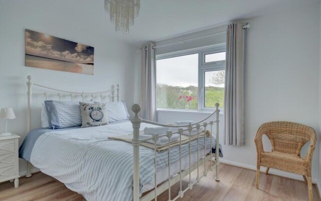 Magnificent holiday home in Georgeham near Beach