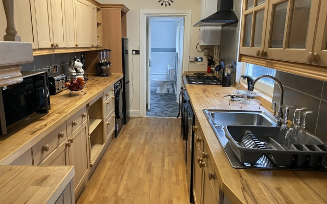 Serviced Property Apartment 1