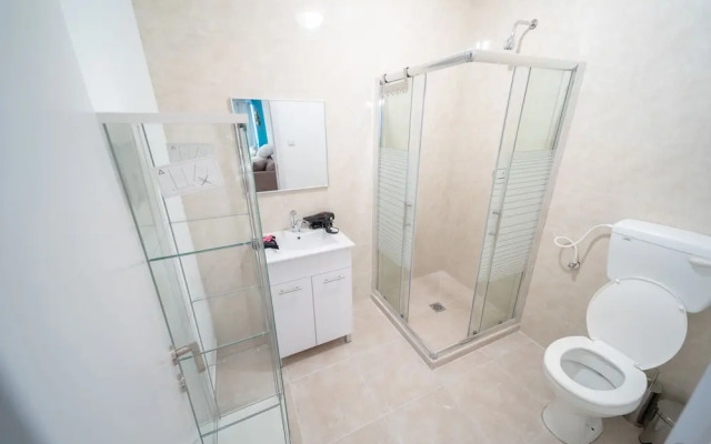 Amazing 3BR fully renovated Apt.