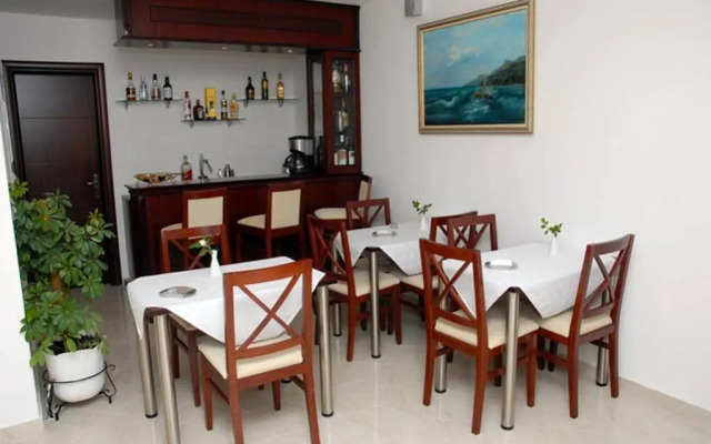 Melis Studios