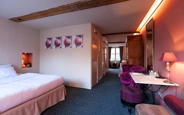 Hotel Diamonds and Pearls