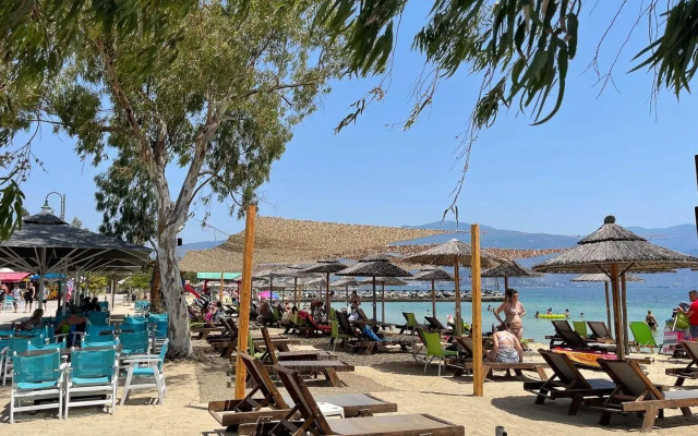 Dora Seaside Home Volos