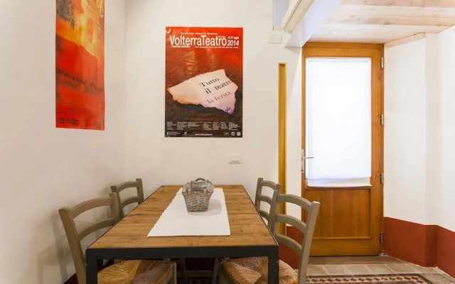 AlbergoDiffusoVolterra