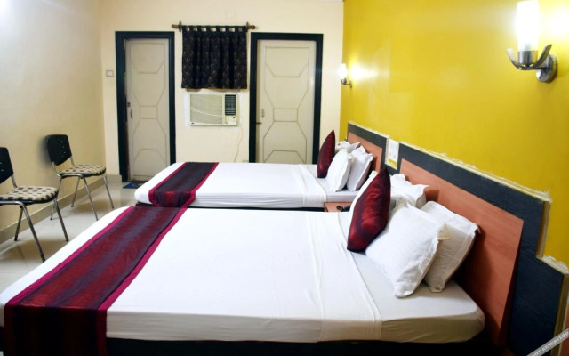 Hotel Trimurti Heights