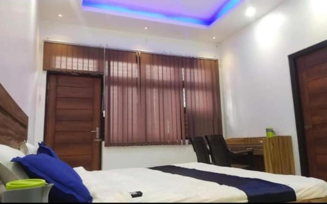 Maujis villa Hotel and guest house