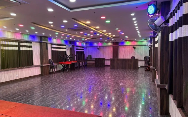 Fortune Club And Suites