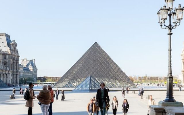 Steps from the Louvre