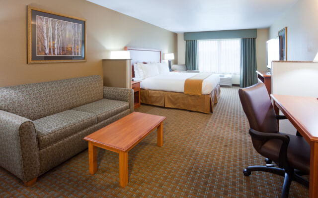 Holiday Inn Express Hotel & Suites Minneapolis SW - Shakopee, an IHG Hotel