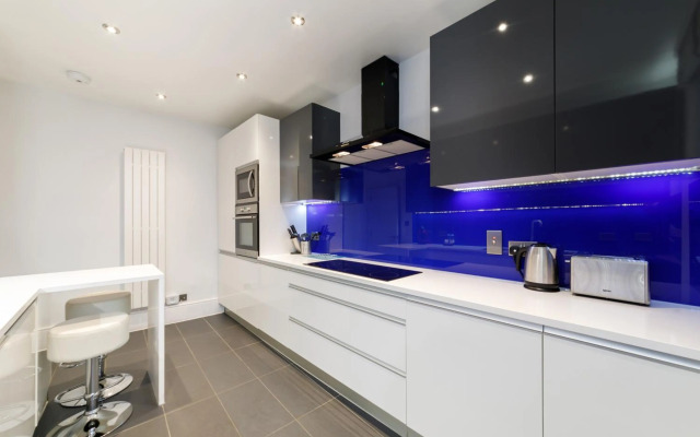 Garrick Mansions by Aeria Apartments