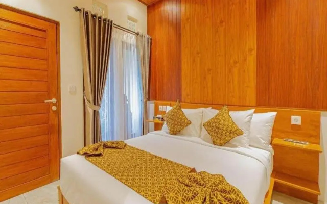 Puri Kurnia Ayu – Guest Rooms – Bukian
