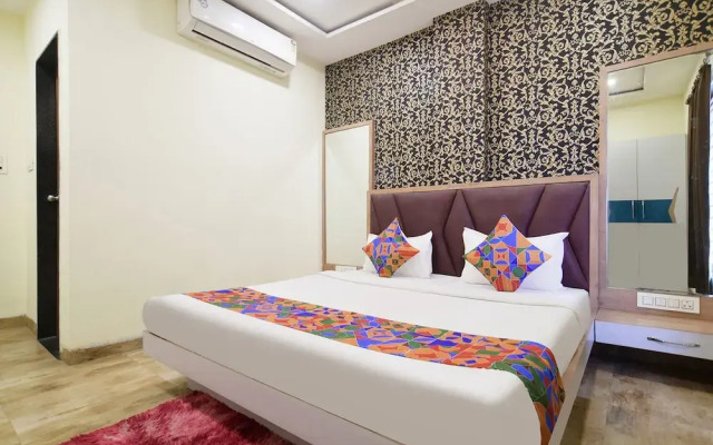 Fabhotel Ss Blue