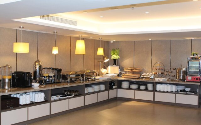 Home Inn Plus Shunde Daliang Bus Station