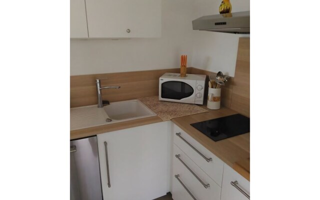 Petit T2 Rez de jardin Bormes