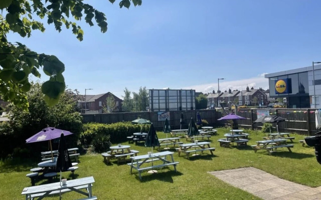 Bull Hotel Halstead by Greene King Inns