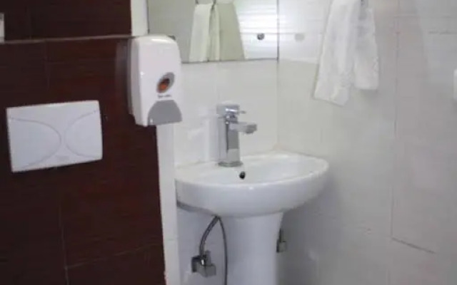 Hotel Hyphen Noida
