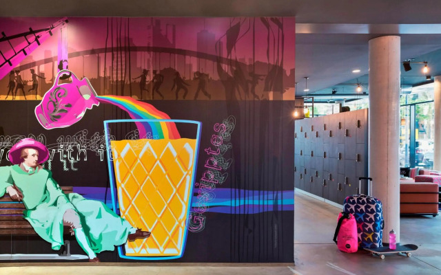 MOXY Frankfurt East