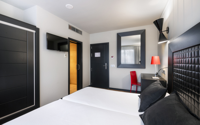Salles Hotel Aeroport de Girona