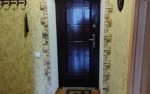 Apartment on Peremohy Street 8