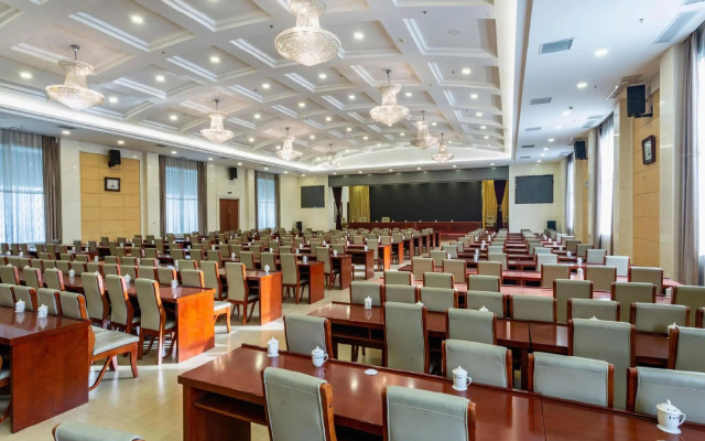 Yuncheng Hotel