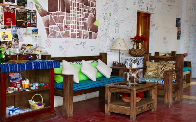 Hostal Antigueño - Hostel
