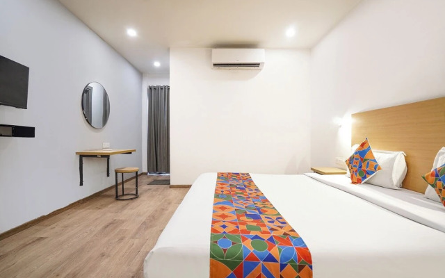 Fabhotel Royale 49