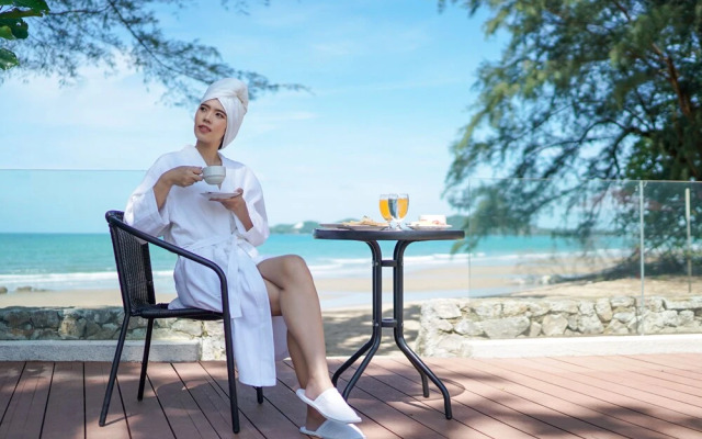 Rayong Palmaries Beach Resort