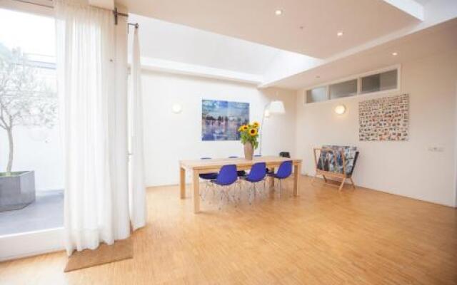 Helmers | Artfulstay