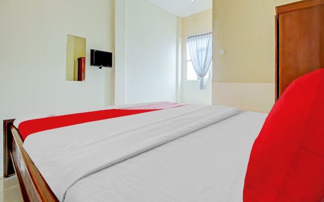 Penginapan Sederhana Syariah by OYO Rooms